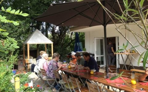 Team auf der Waldterrasse
